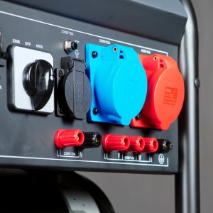 Бензиновый генератор FUBAG BS 7500 XD ES DUPLEX в Липецке фото